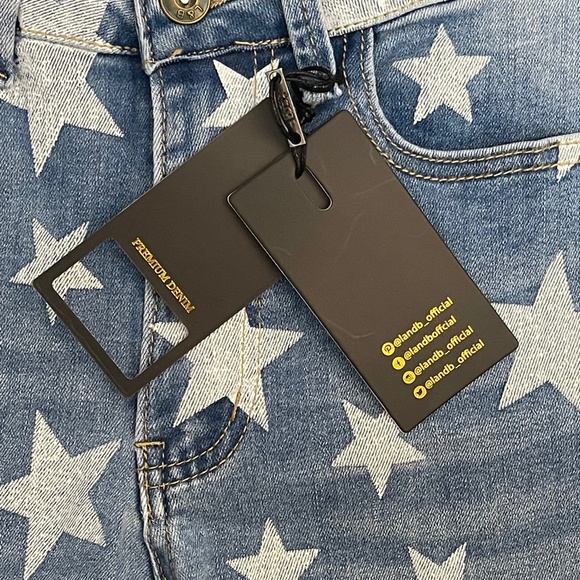 RESTOCKED! L & B Star Print Distressed Jean/Shorts - Picture 10 of 16